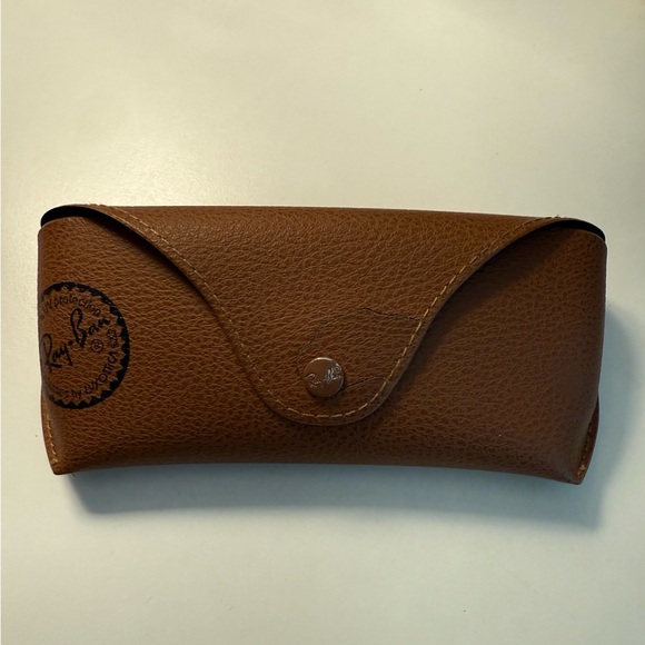 Ray-Ban Brown Sunglasses with Polarized Lenses